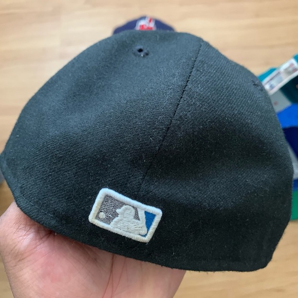 🐬 New Era & Starter Hat Bundle - Picture 8 of 12